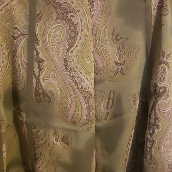 Green and pink flowing skirt - Picture 2 of 4